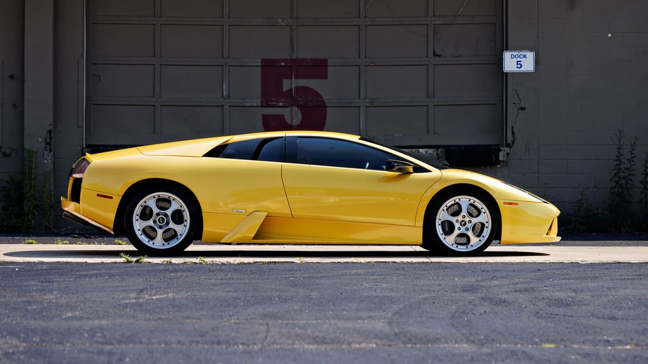 2003 Lamborghini Murcielago - Image 2 of 31