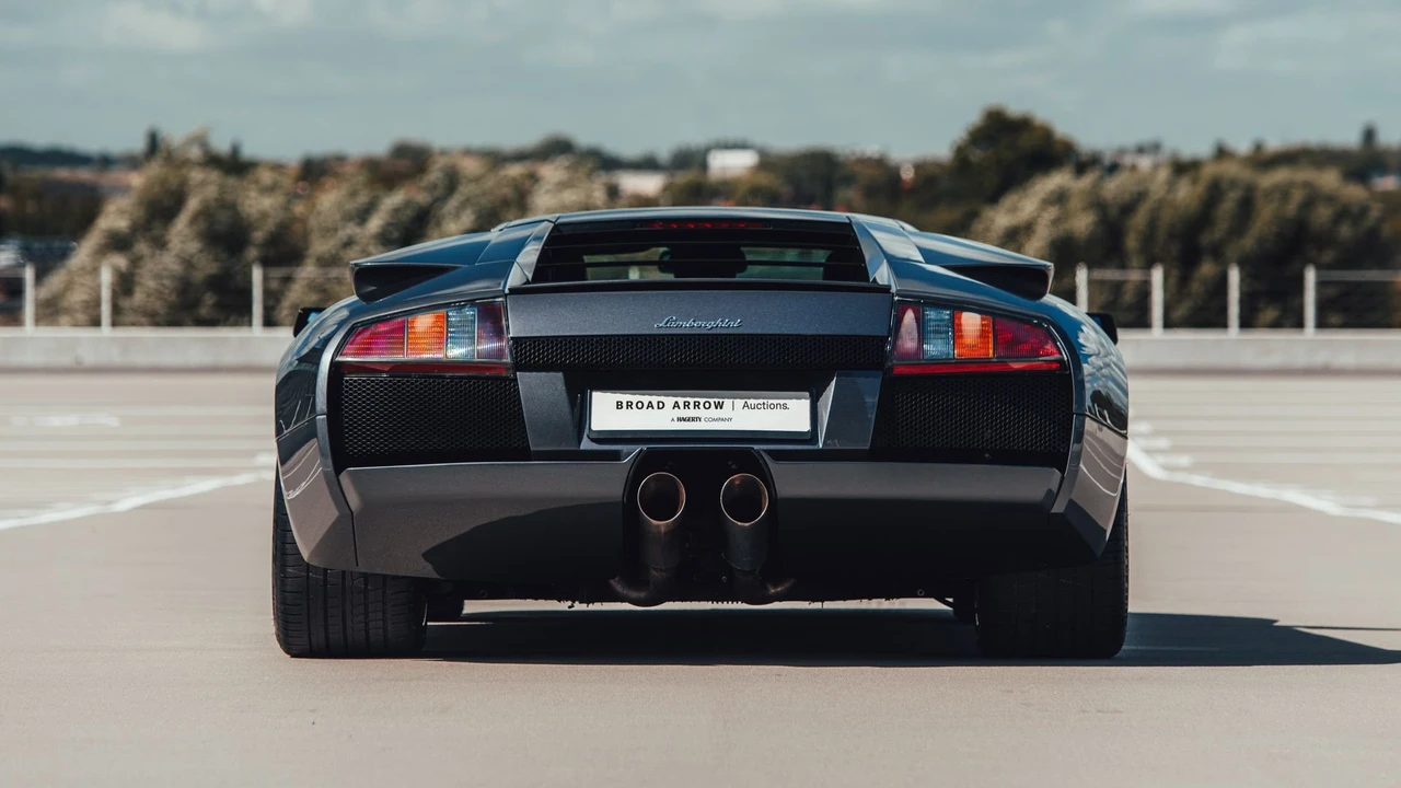 2003 Lamborghini Murcielago - Image 2 of 31