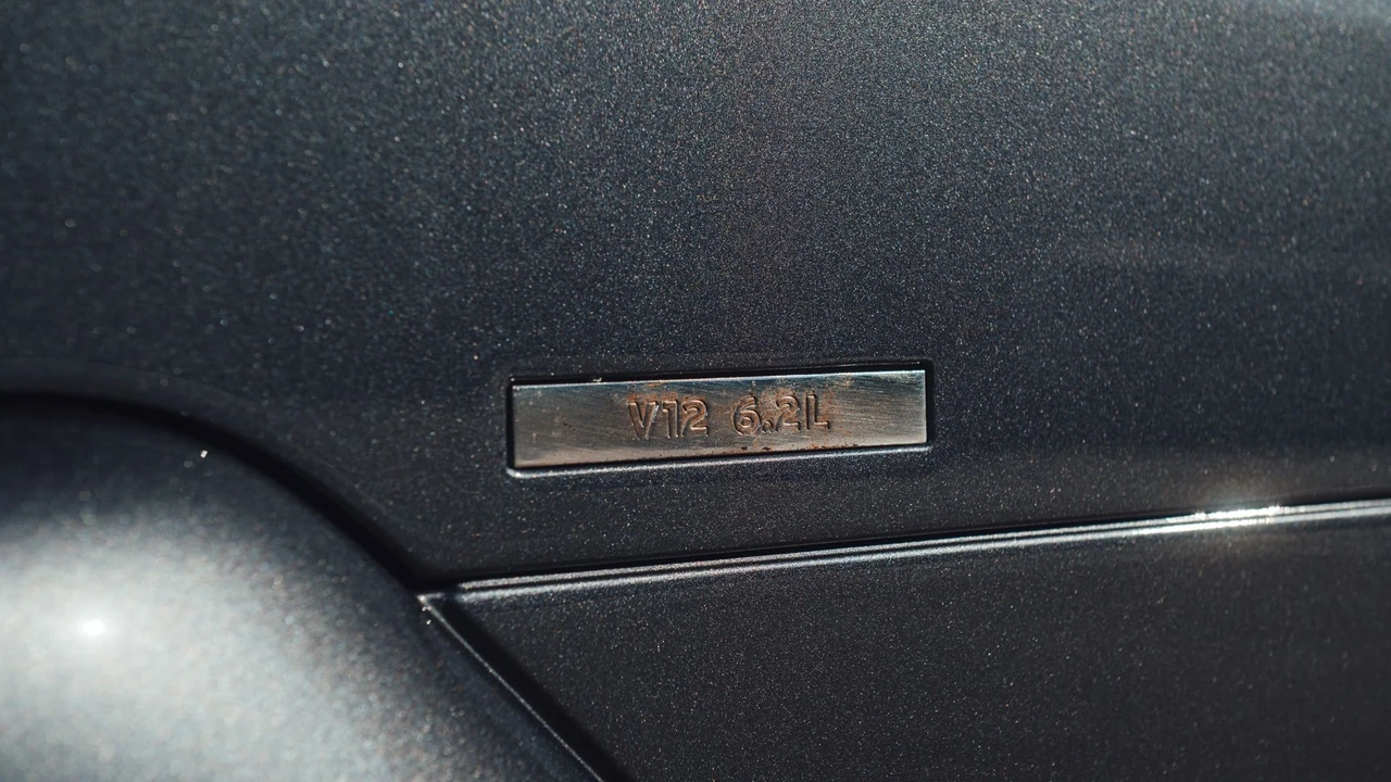 2003 Lamborghini Murcielago - Image 22 of 31
