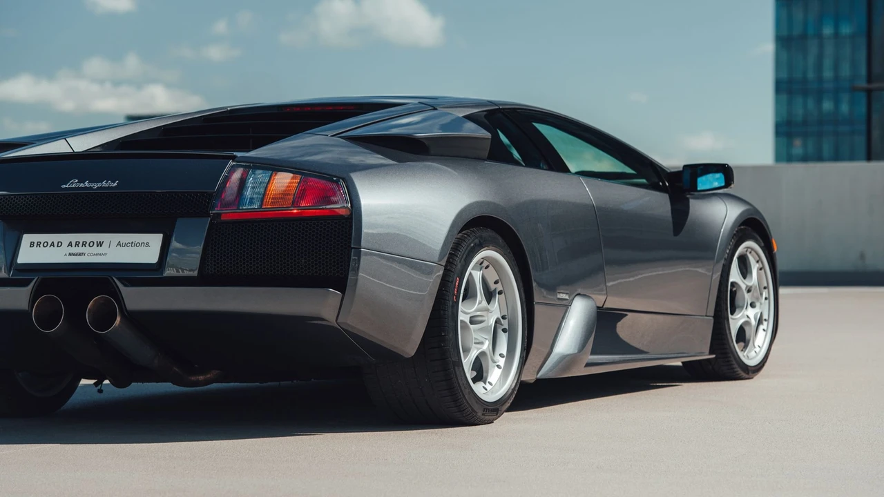 2003 Lamborghini Murcielago - Image 11 of 31