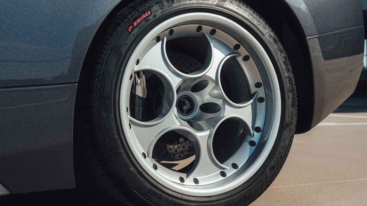 2003 Lamborghini Murcielago - Image 8 of 31