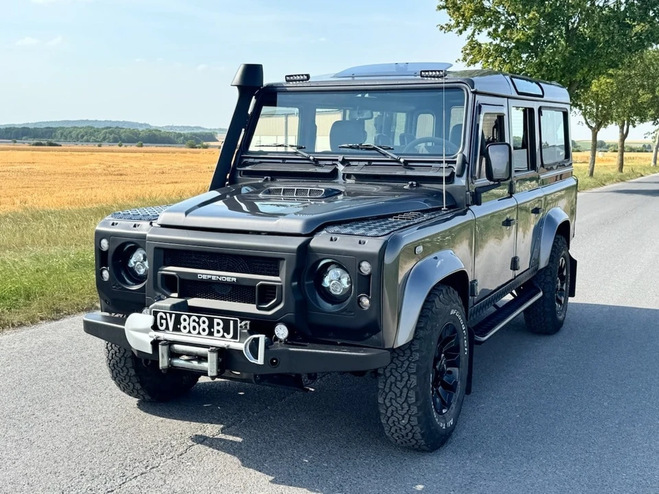 2003 Land Rover Defender 110 - Image 4 of 30