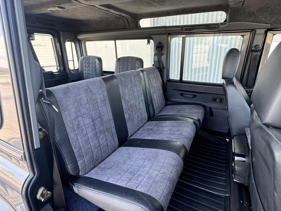 2003 Land Rover Defender 110 - Image 21 of 30