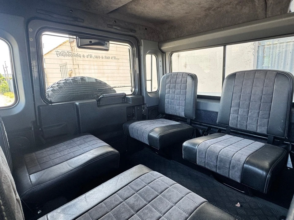 2003 Land Rover Defender 110 - Image 22 of 30