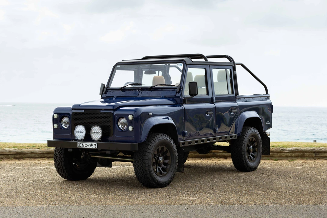 2003 Land Rover Defender 110 - Image 11 of 31