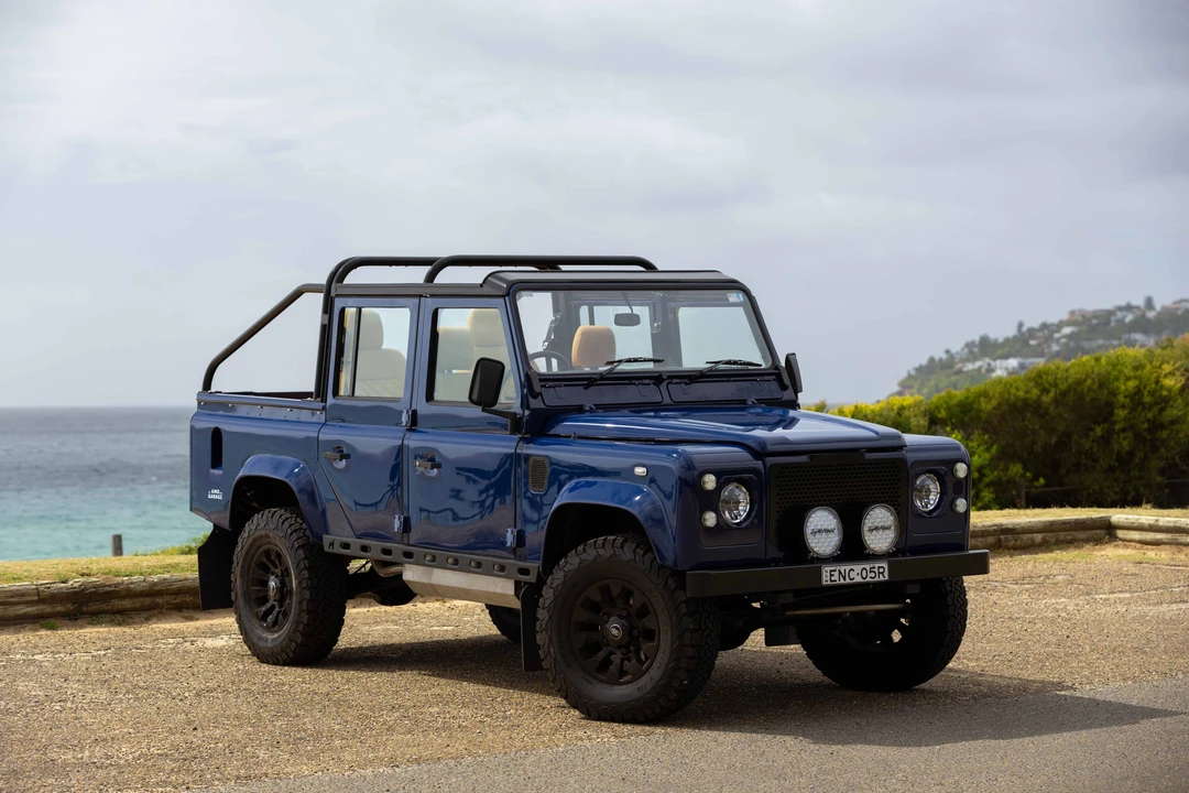 2003 Land Rover Defender 110 - Image 17 of 31