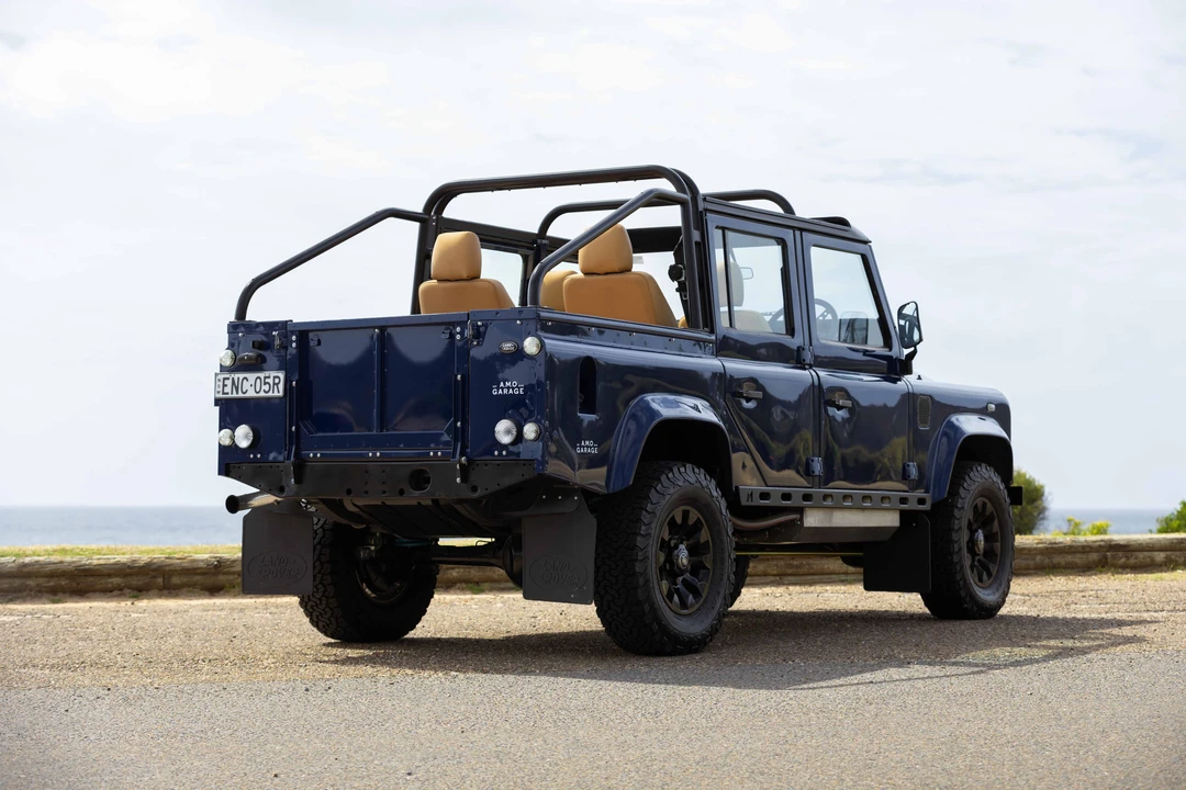 2003 Land Rover Defender 110 - Image 7 of 31