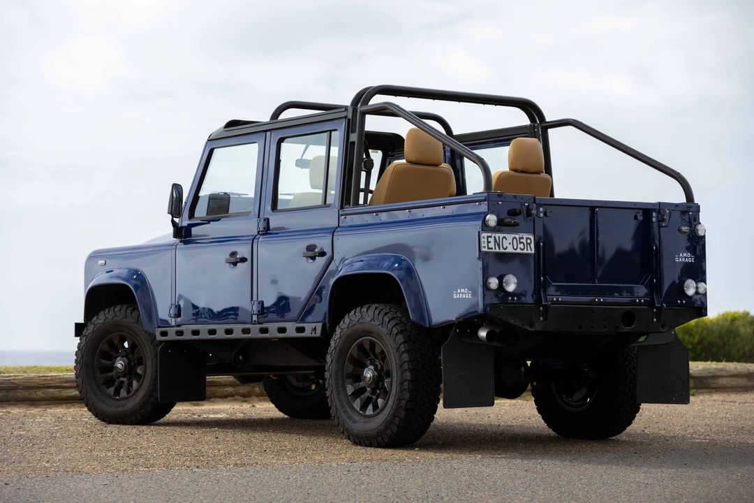 2003 Land Rover Defender 110 - Image 5 of 31
