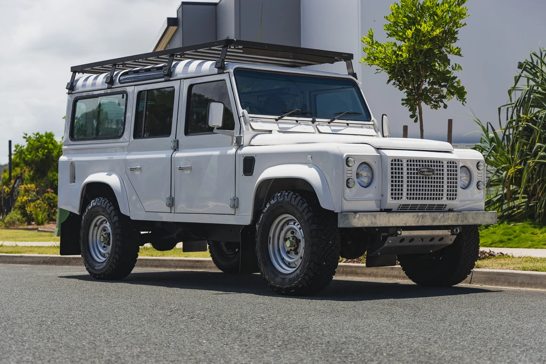 2033 Land Rover Defender 110 - Image 13 of 31