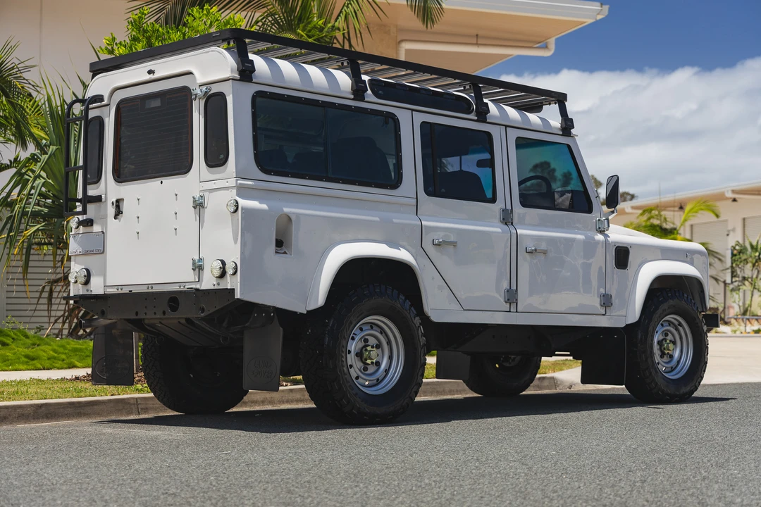 2033 Land Rover Defender 110 - Image 5 of 31