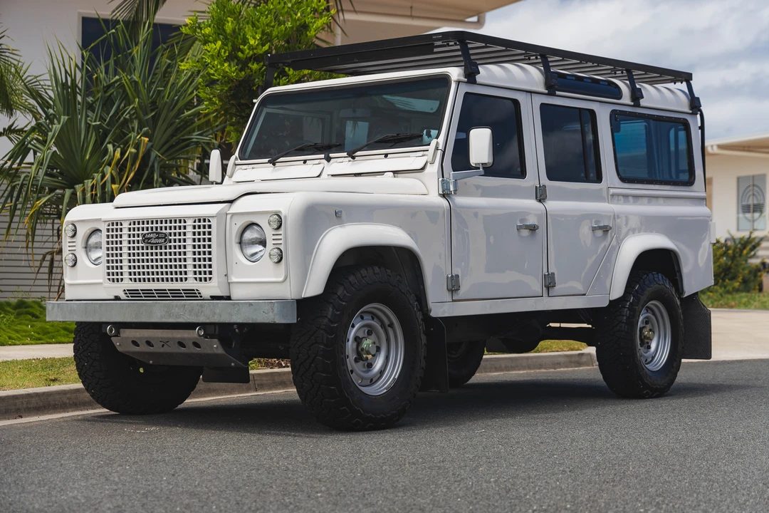 2033 Land Rover Defender 110 - Image 22 of 31