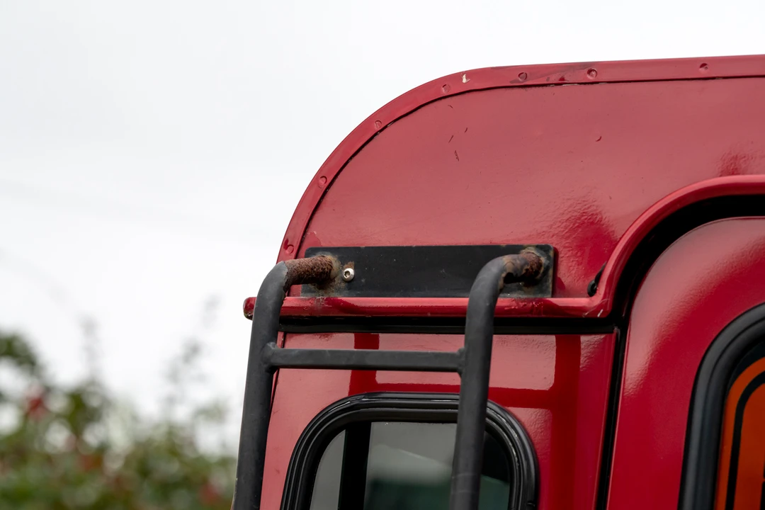 2003 Land Rover Defender 110 - Image 19 of 31