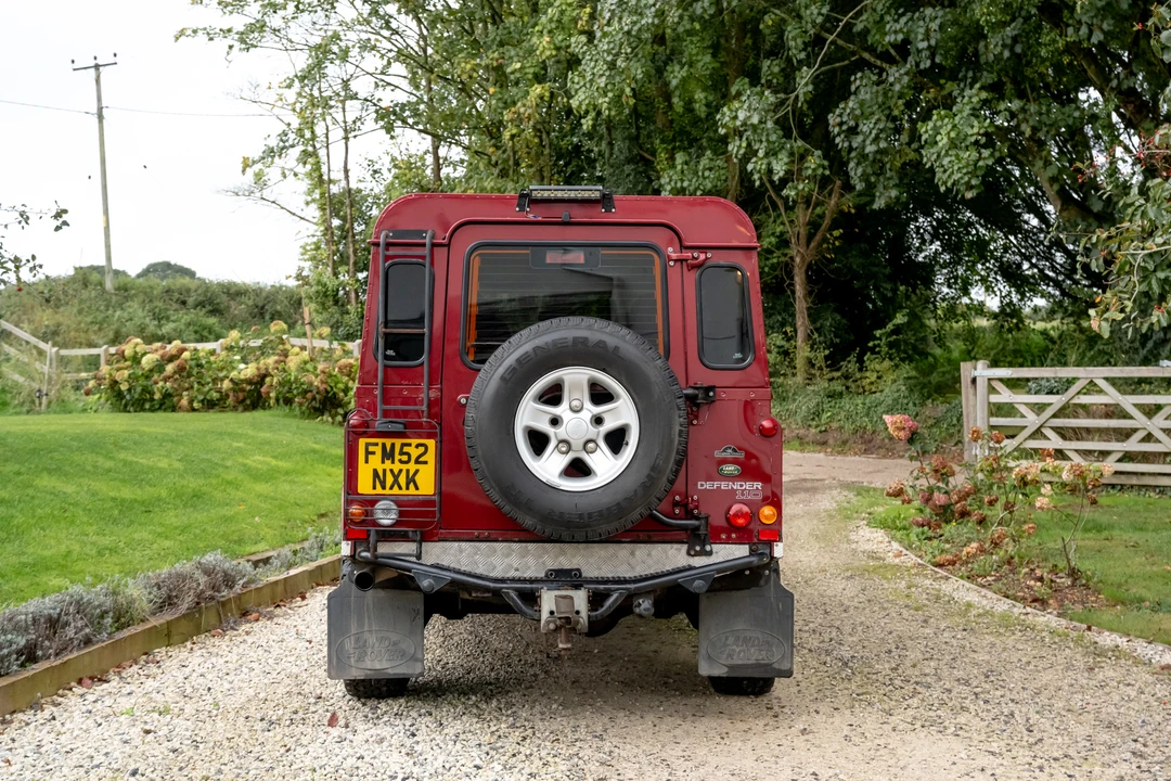 2003 Land Rover Defender 110 - Image 7 of 31
