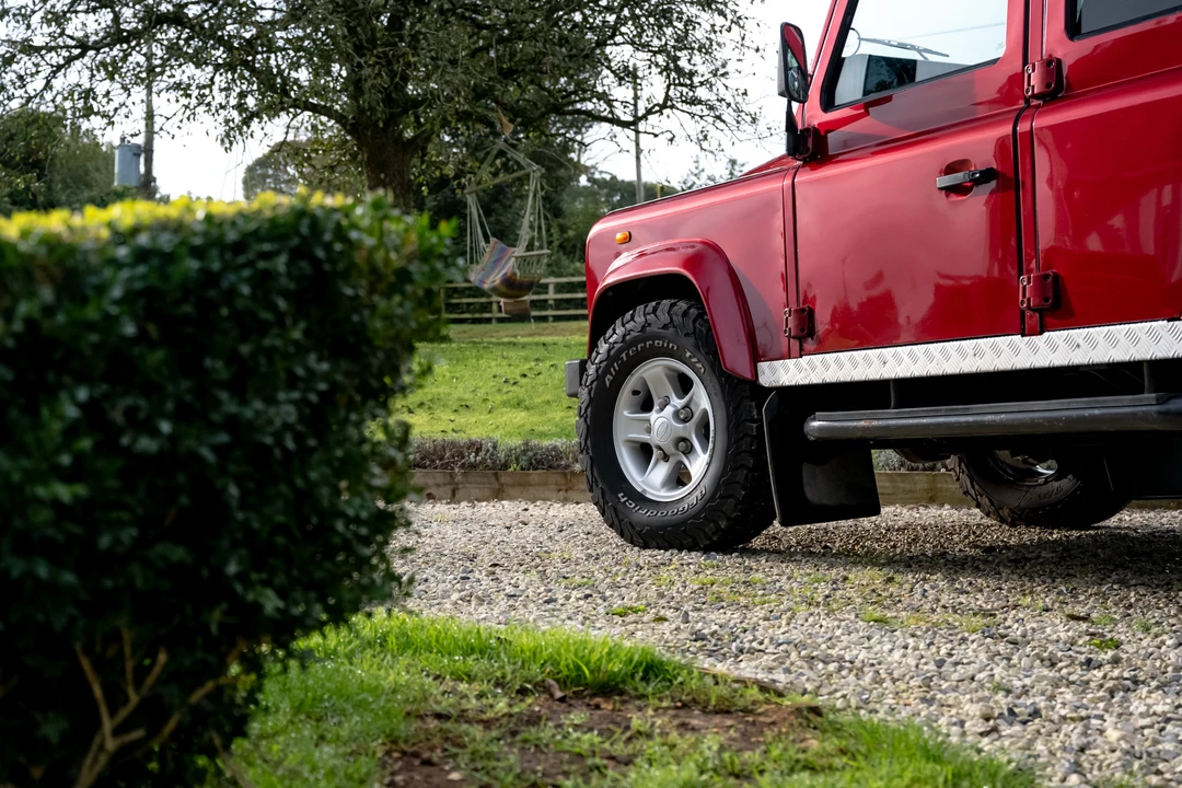 2003 Land Rover Defender 110 - Image 25 of 31