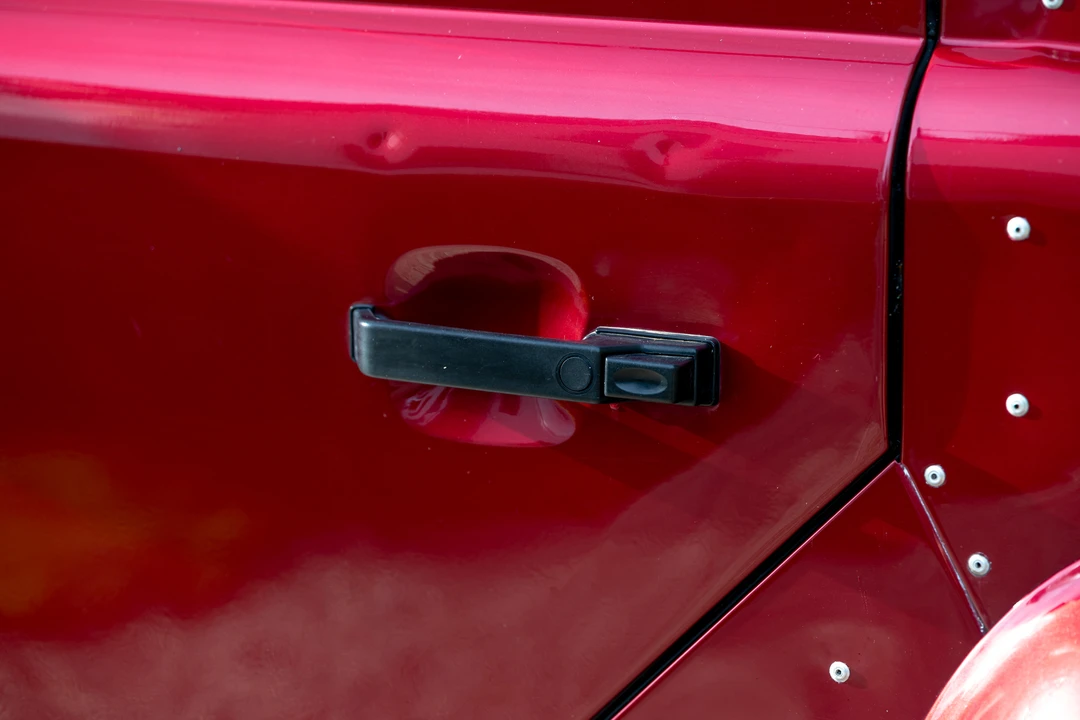 2003 Land Rover Defender 110 - Image 30 of 31