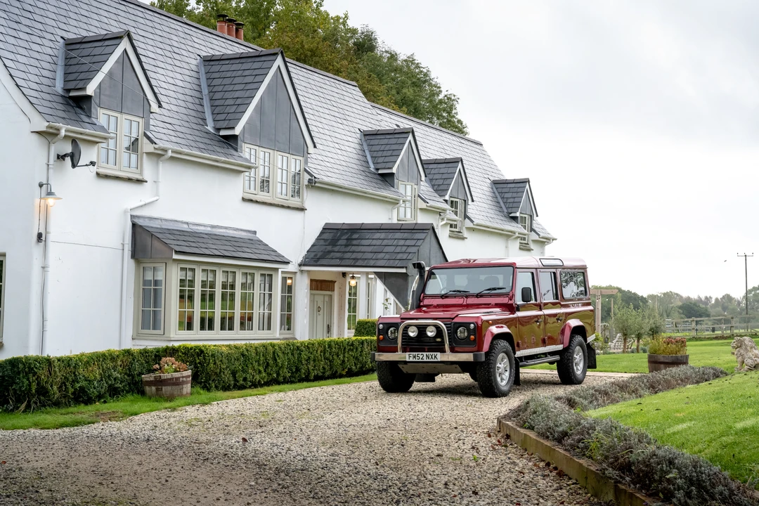 2003 Land Rover Defender 110 - Image 12 of 31