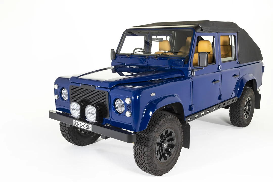 2003 Land Rover Defender 110 - Image 23 of 31