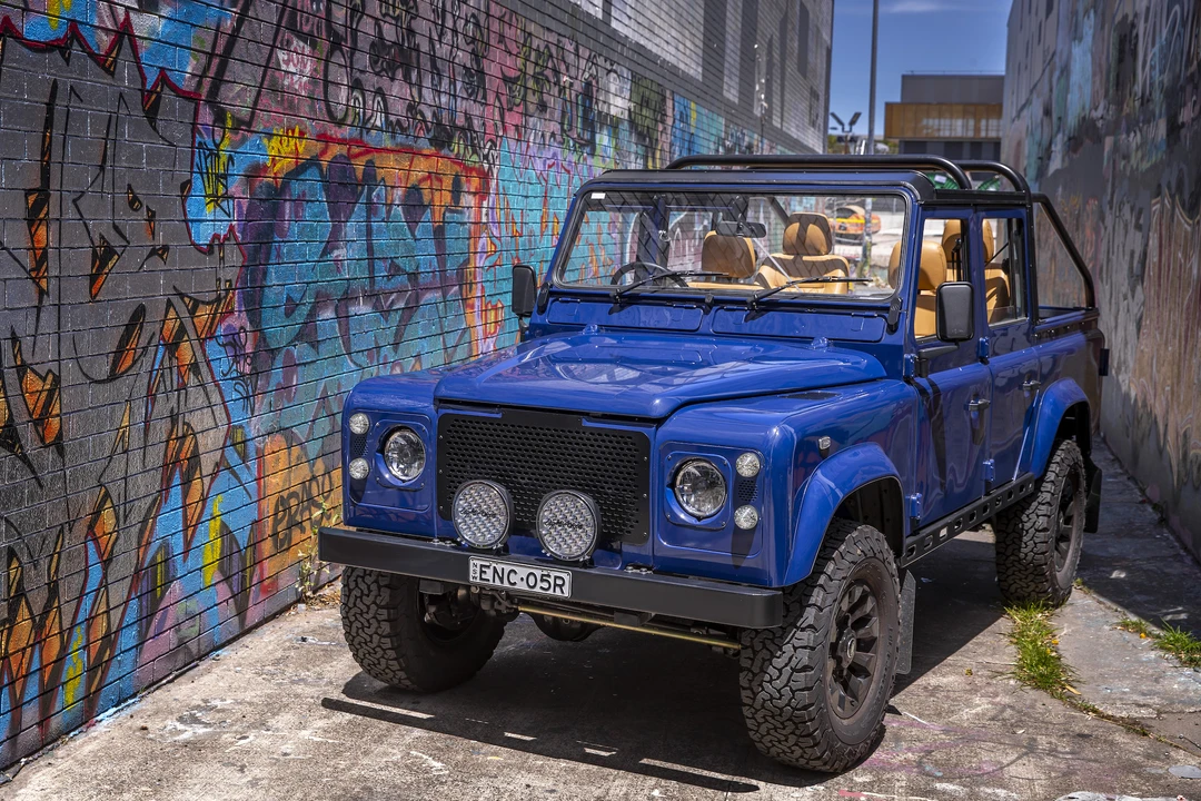 2003 Land Rover Defender 110 - Image 20 of 31