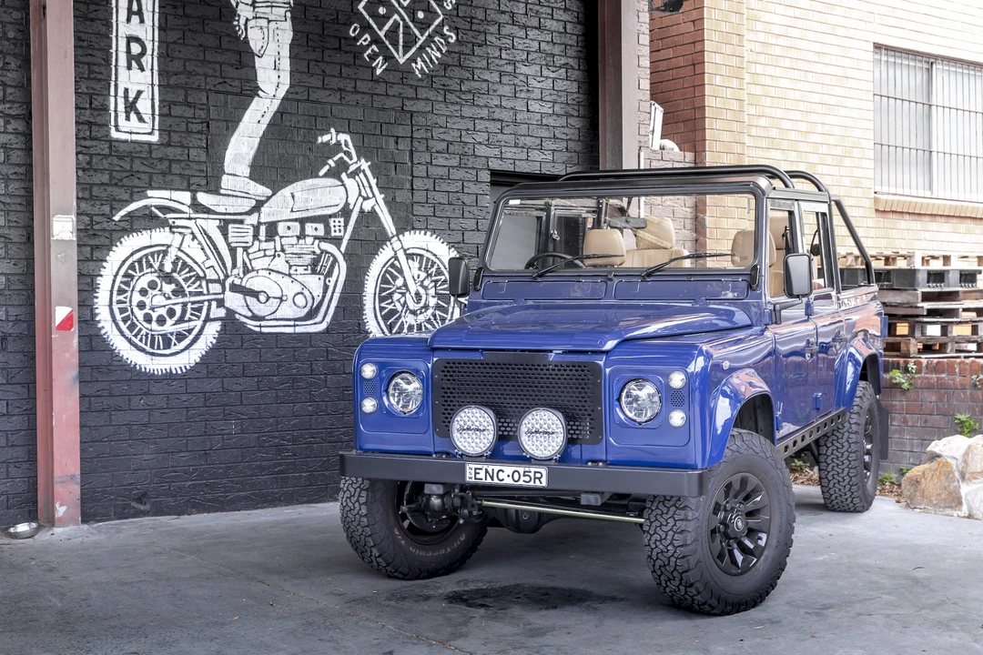 2003 Land Rover Defender 110 - Image 21 of 31