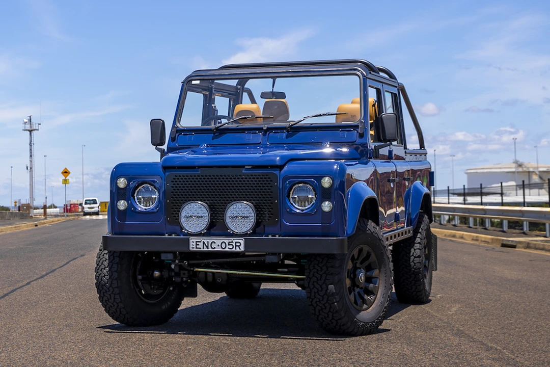 2003 Land Rover Defender 110 - Image 2 of 31