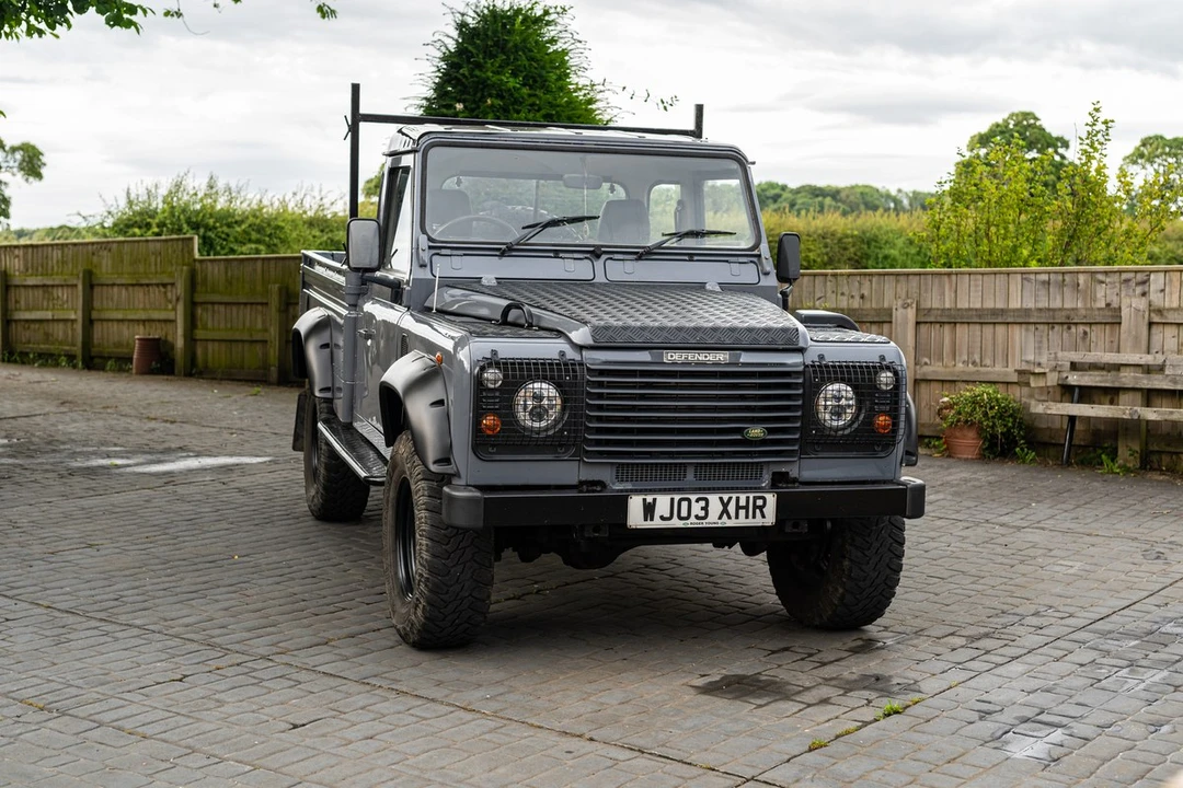 2003 Land Rover Defender 110 - Image 4 of 30