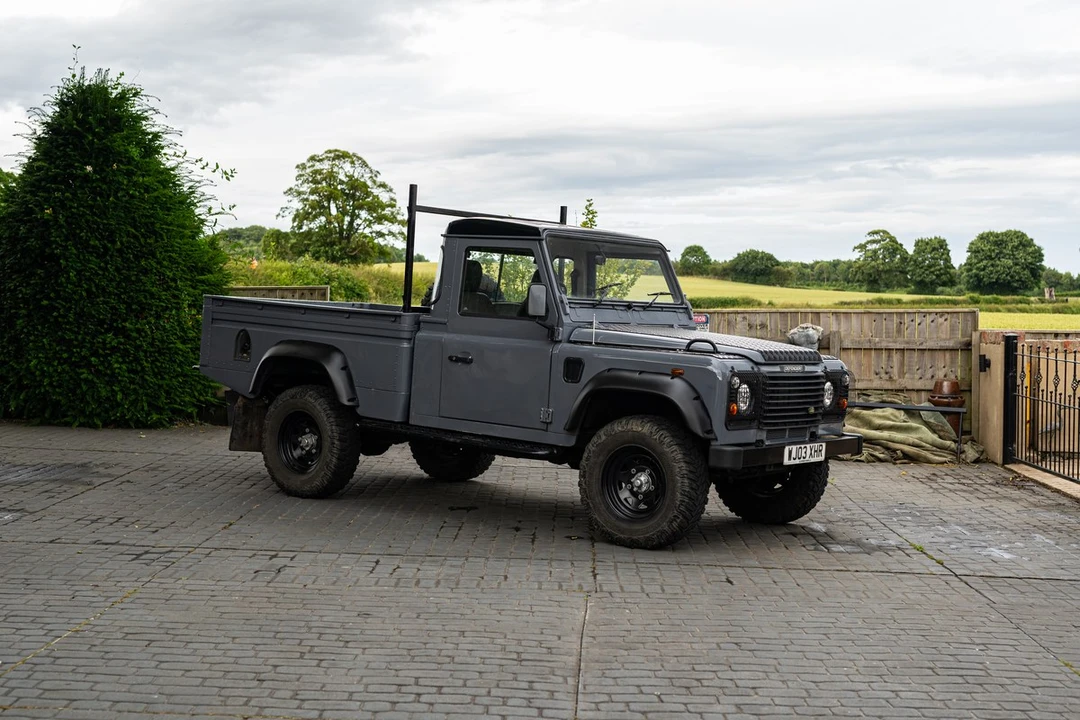 2003 Land Rover Defender 110 - Image 2 of 30