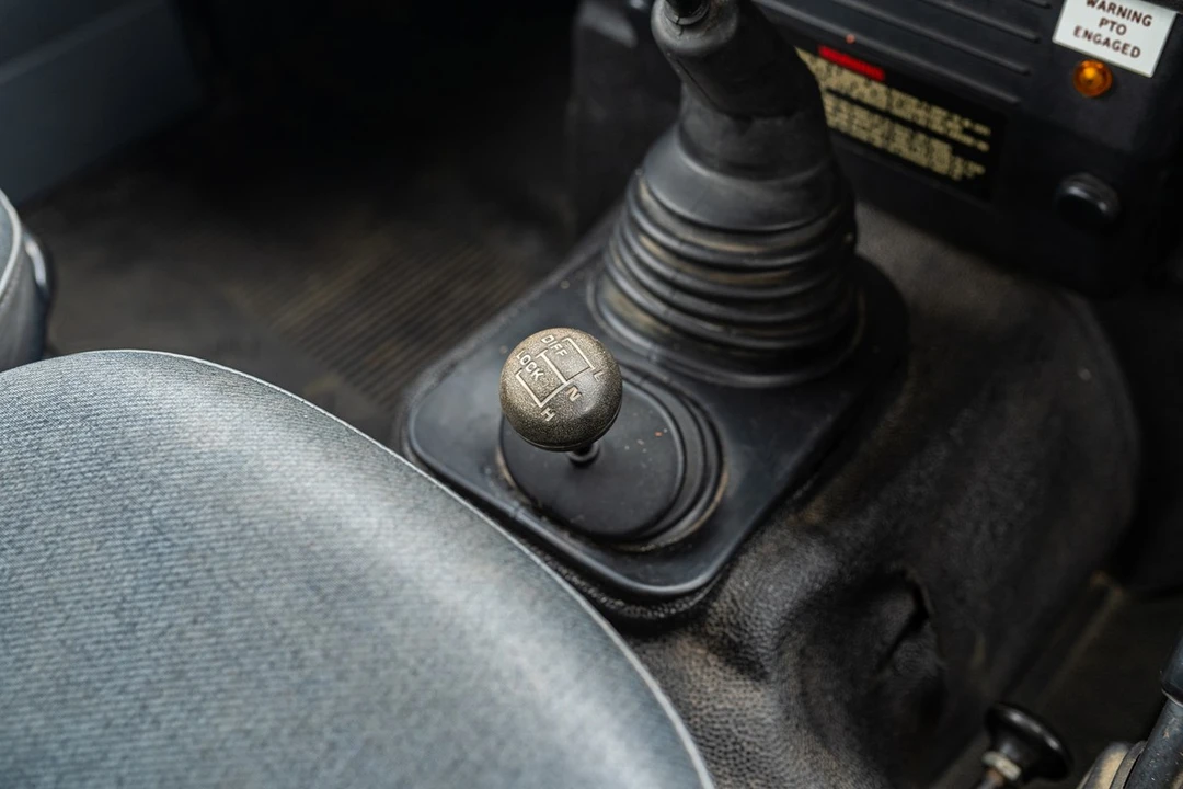 2003 Land Rover Defender 110 - Image 21 of 30