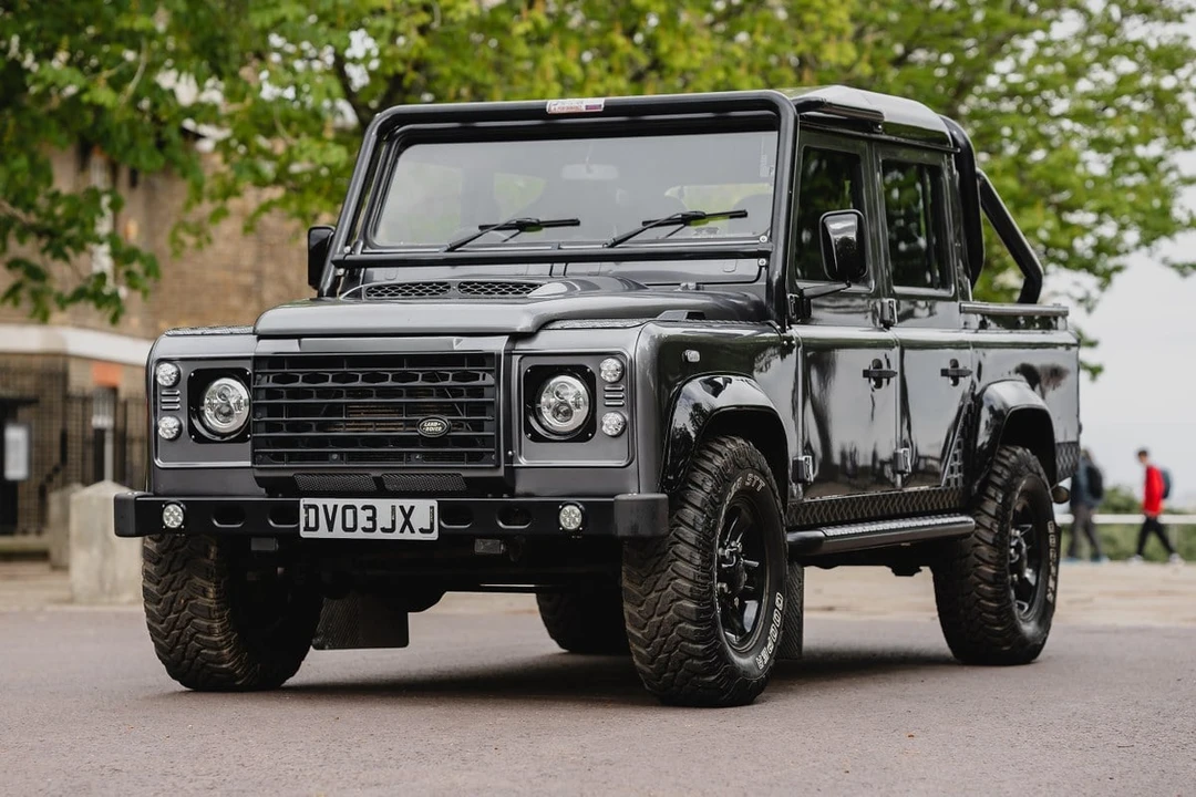 2003 Land Rover Defender 110 - Image 2 of 30