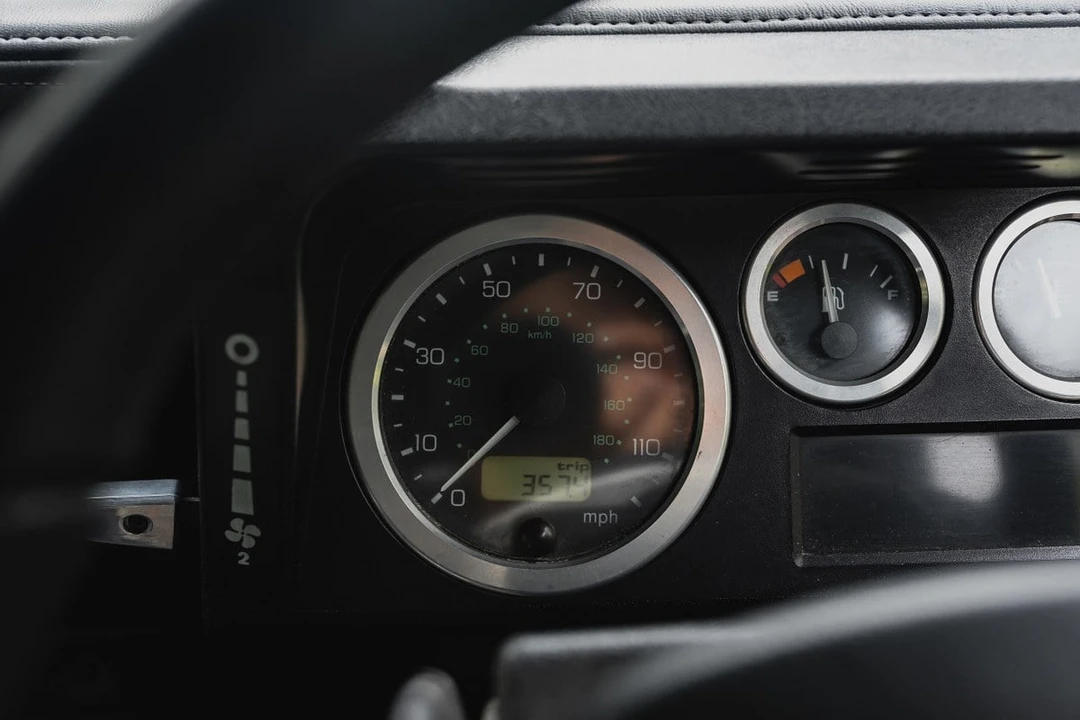 2003 Land Rover Defender 110 - Image 25 of 30