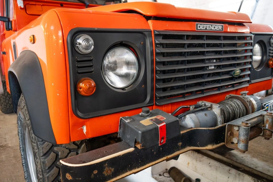 2003 Land Rover Defender 130 - Image 25 of 30
