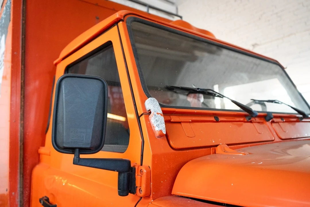 2003 Land Rover Defender 130 - Image 28 of 30
