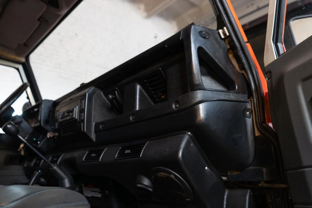 2003 Land Rover Defender 130 - Image 14 of 30