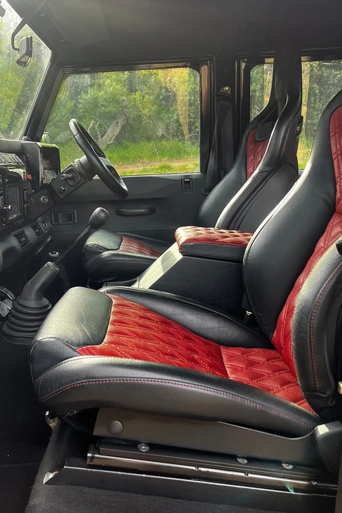 2003 Land Rover Defender 130 - Image 19 of 30