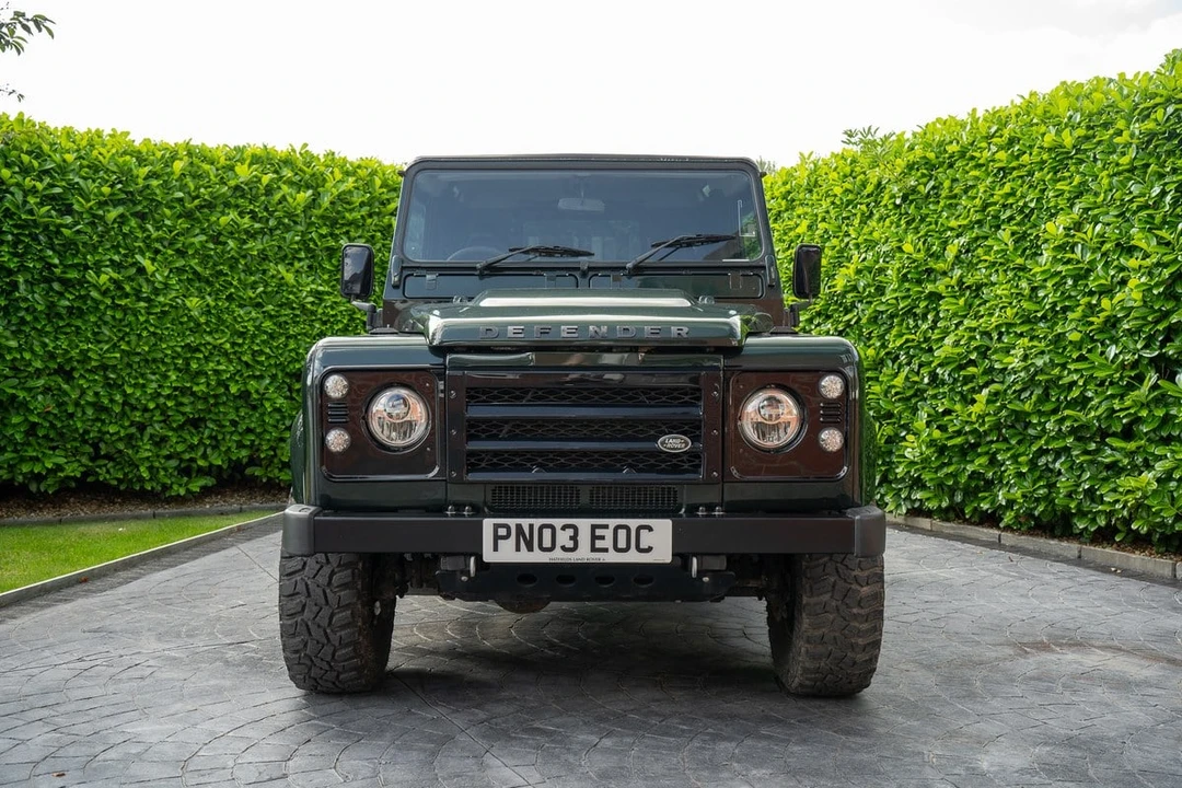 2003 Land Rover Defender 90 - Image 11 of 30