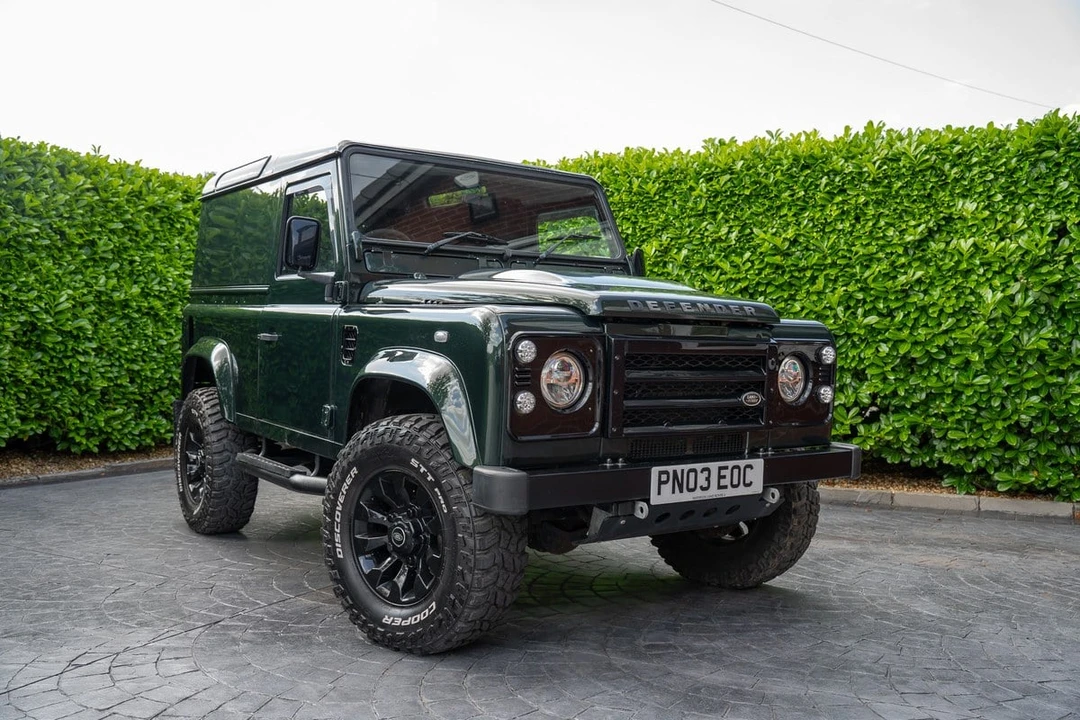 2003 Land Rover Defender 90 - Image 2 of 30