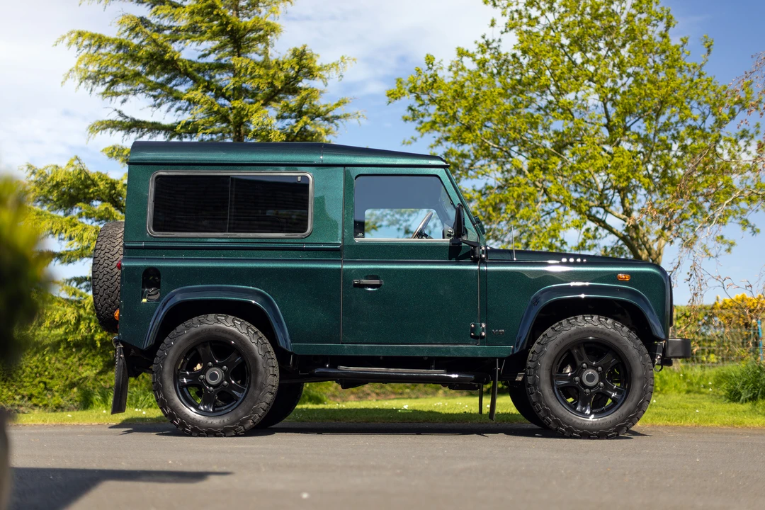 2004 Land Rover Defender 90 - Image 8 of 31