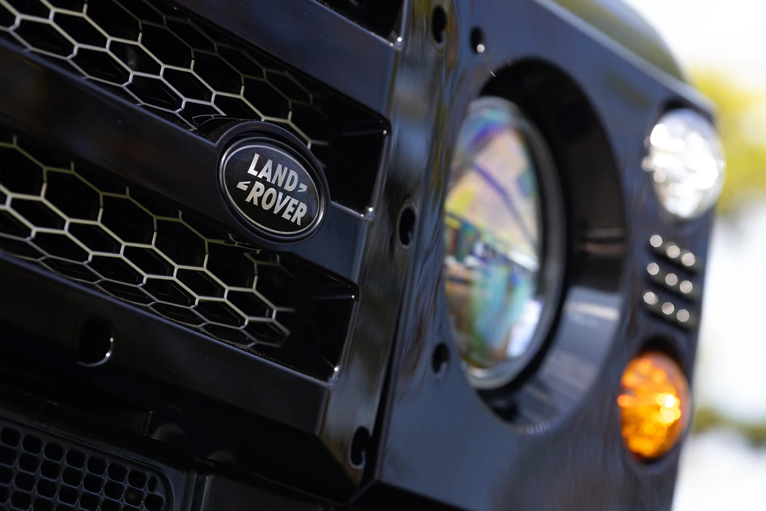 2004 Land Rover Defender 90 - Image 27 of 31