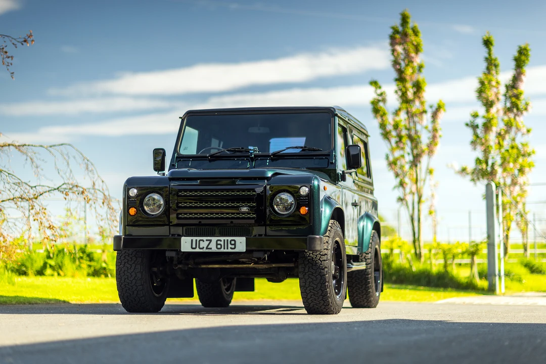 2004 Land Rover Defender 90 - Image 11 of 31