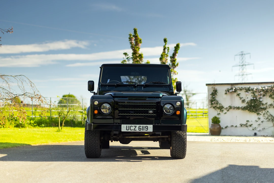 2004 Land Rover Defender 90 - Image 2 of 31