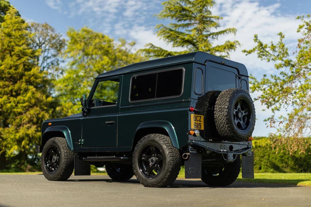 2004 Land Rover Defender 90 - Image 5 of 31