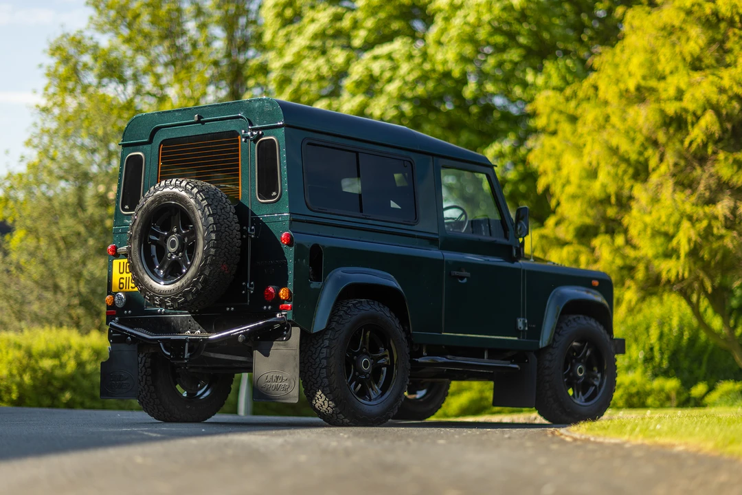 2004 Land Rover Defender 90 - Image 16 of 31