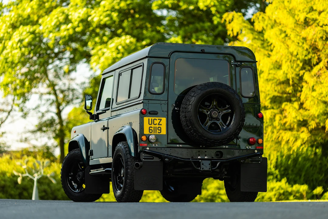 2004 Land Rover Defender 90 - Image 14 of 31