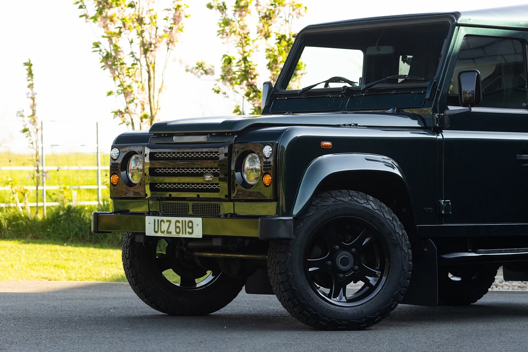 2004 Land Rover Defender 90 - Image 25 of 31