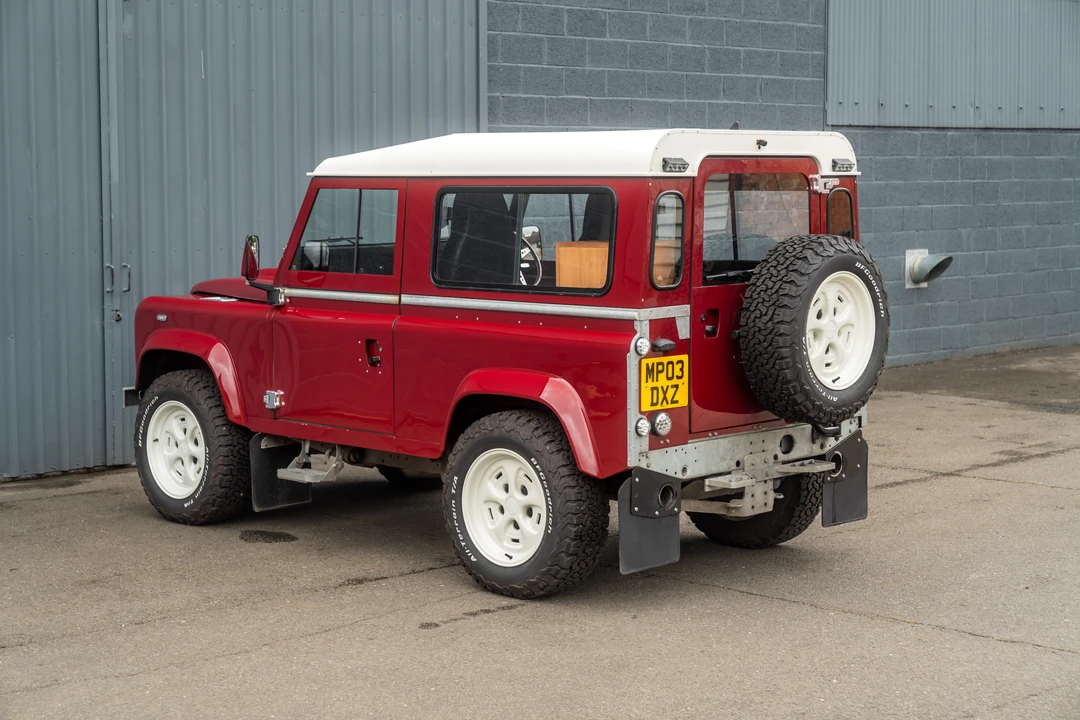 2003 Land Rover Defender 90 - Image 20 of 31