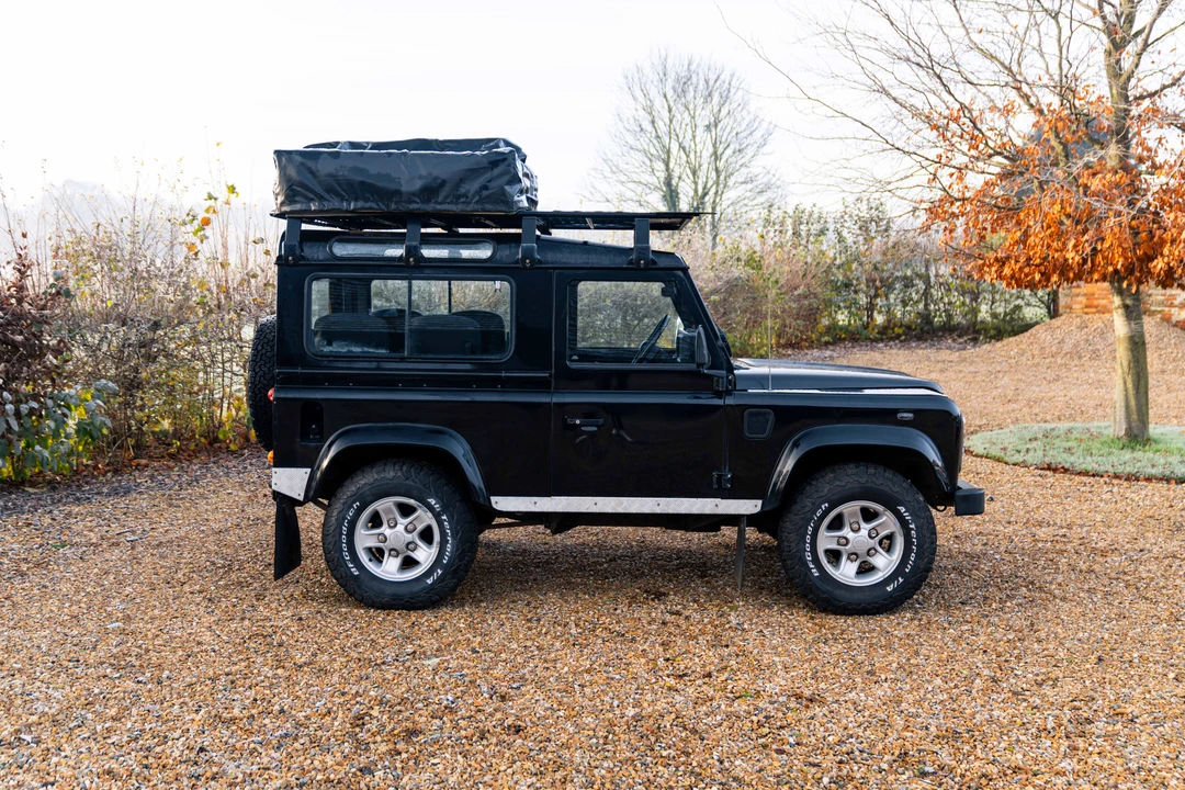 2003 Land Rover Defender 90 - Image 13 of 31