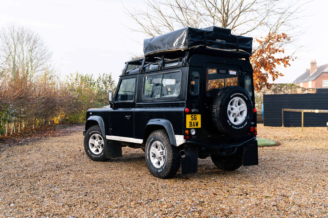2003 Land Rover Defender 90 - Image 17 of 31
