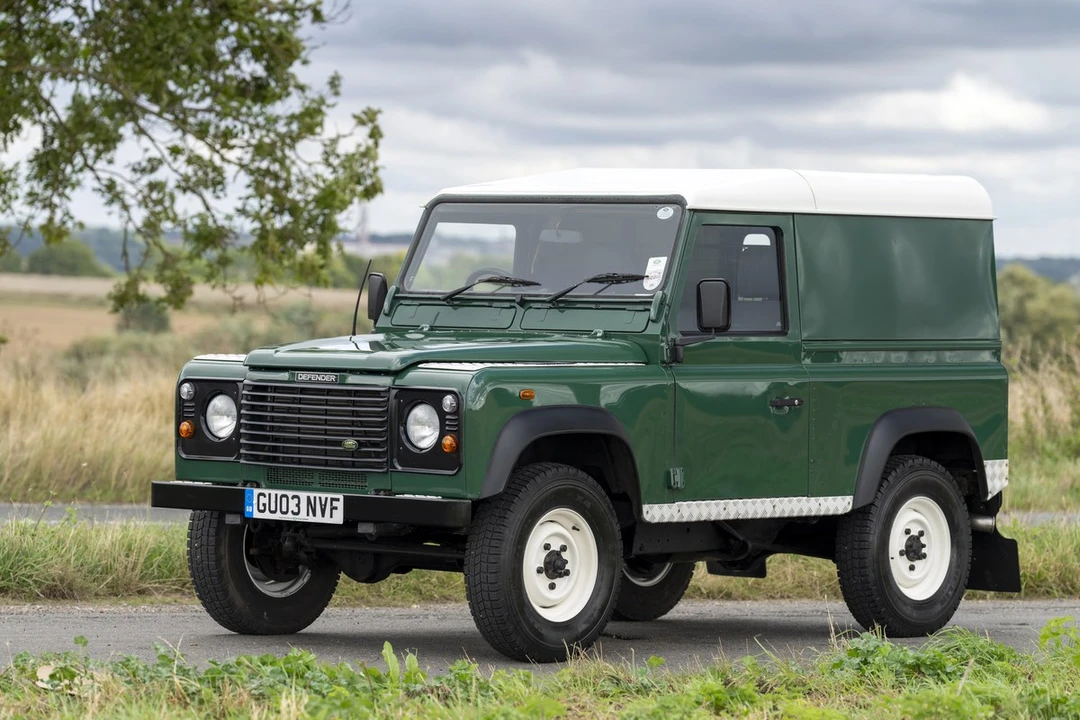 2003 Land Rover Defender 90 - Image 4 of 30
