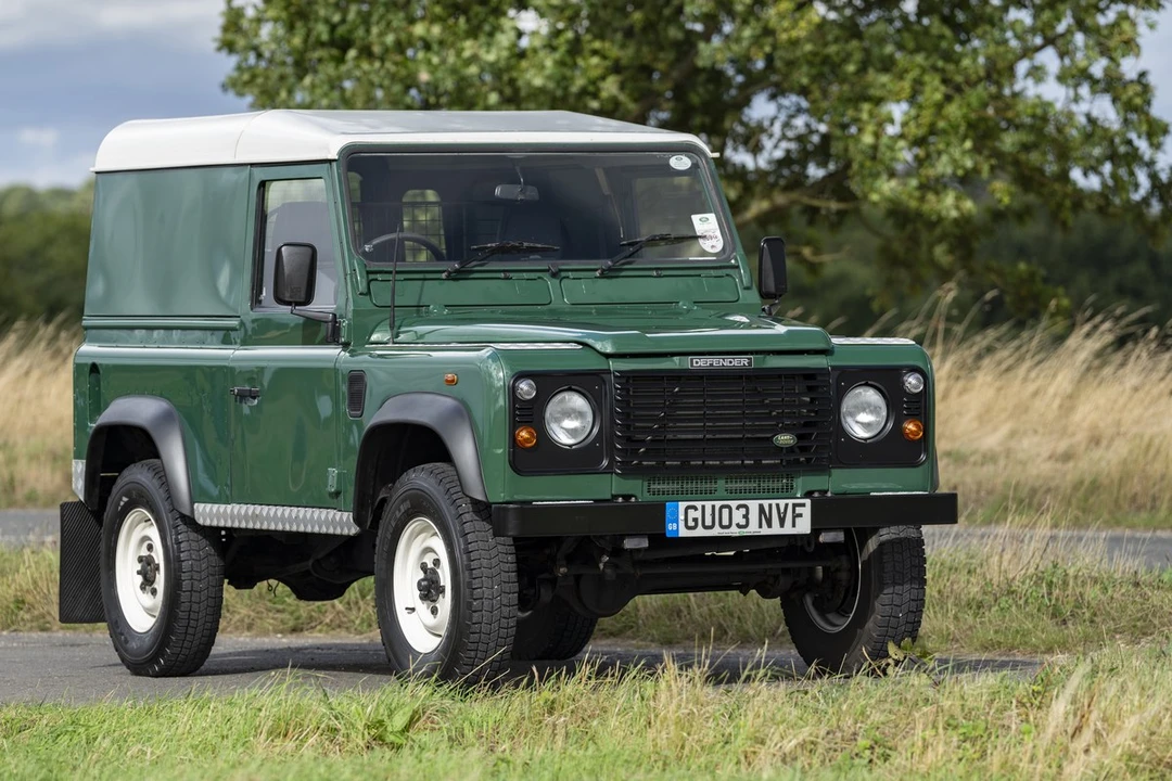 2003 Land Rover Defender 90 - Image 2 of 30