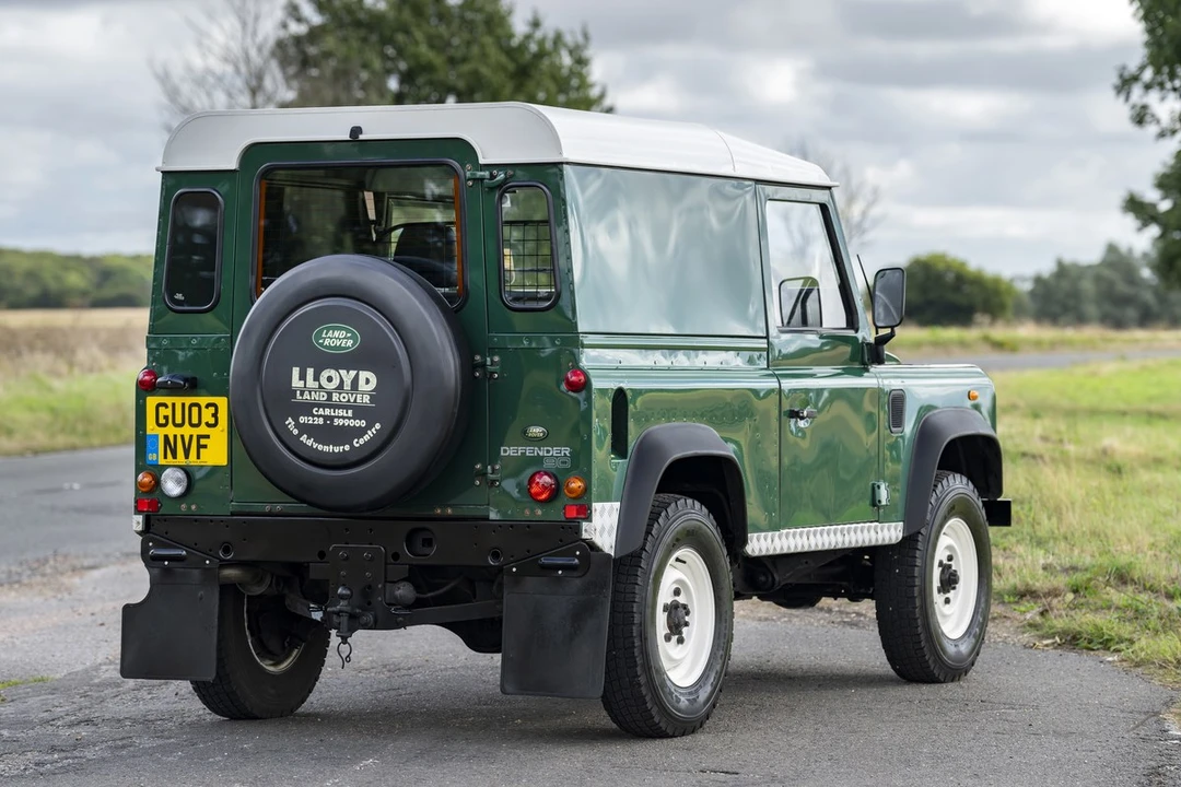 2003 Land Rover Defender 90 - Image 22 of 30