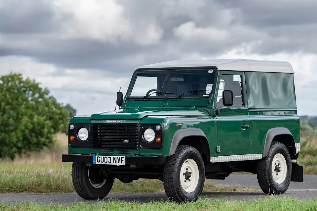 2003 Land Rover Defender 90 - Image 7 of 30